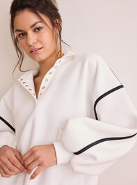 Peak Contrast Balloon Sleeve Pullover Detail 3 - TULLABEE