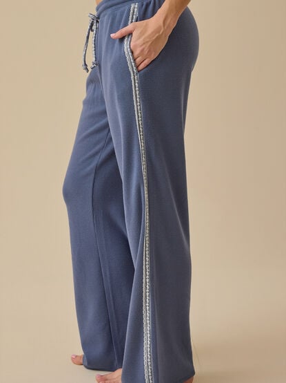 Lylah Lounge Pant - TULLABEE