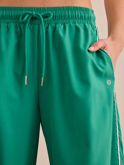 On The Run Detailed Pants - TULLABEE