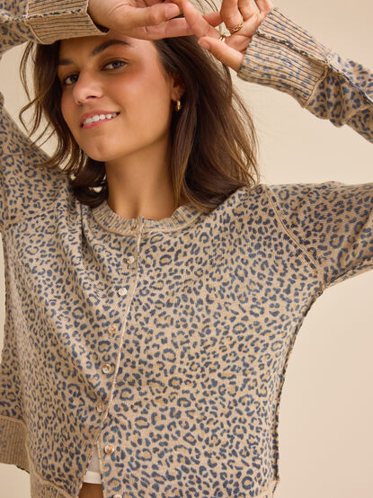 Lennox Leopard Print Cardigan - TULLABEE