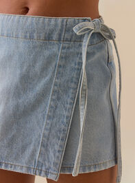 Dylan Side Tie Denim Skort Detail 2 - TULLABEE