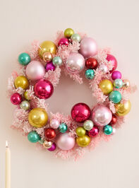 Pink Flocked Wreath Detail 3 - TULLABEE