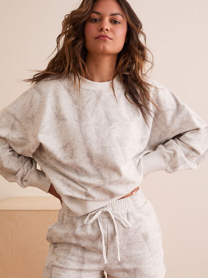 Backwoods Camo Sweatshirt - TULLABEE