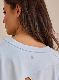 Power Play Flowy Tee Detail 5 - TULLABEE