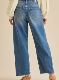 Ashlyn Barrel Jeans Detail 5 - TULLABEE