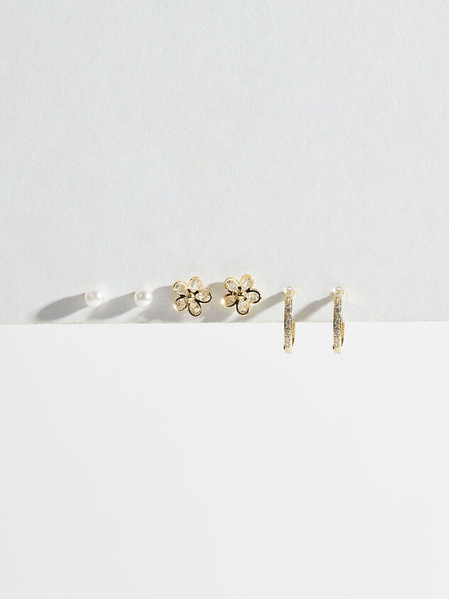 Karina Earring Set Detail 3 - TULLABEE