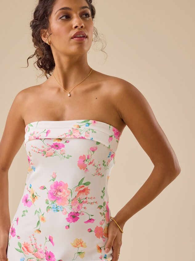 Emma Kate Floral Maxi Dress Detail 3 - TULLABEE