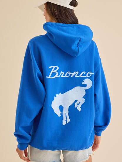 Bronco Oversized Hoodie - TULLABEE