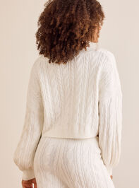 Dreamline Cable Knit Sweater Detail 4 - TULLABEE