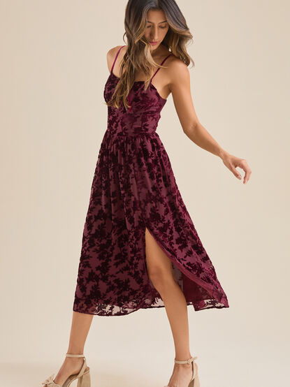 Annika Velvet Maxi Dress - TULLABEE