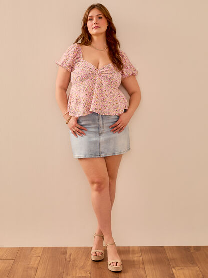 Ami Crossback Floral Babydoll Top - TULLABEE
