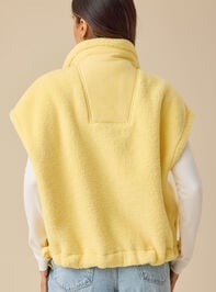 Nina Oversized Sherpa Vest Detail 4 - TULLABEE