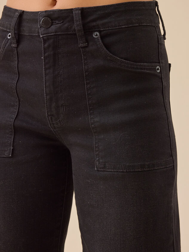 Stella Utility Pocket Crop Pant Detail 3 - TULLABEE