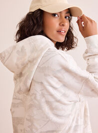 Down to Earth Camo Hoodie Detail 5 - TULLABEE