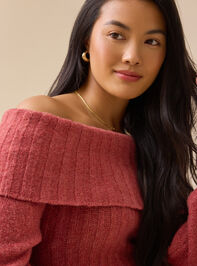 Molly Off-Shoulder Sweater Detail 4 - TULLABEE