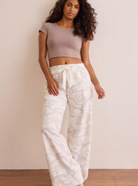 Full Sprint Camo Wide Leg Sweatpants - TULLABEE
