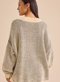 Winslet Oversized Geo Sweater Detail 6 - TULLABEE