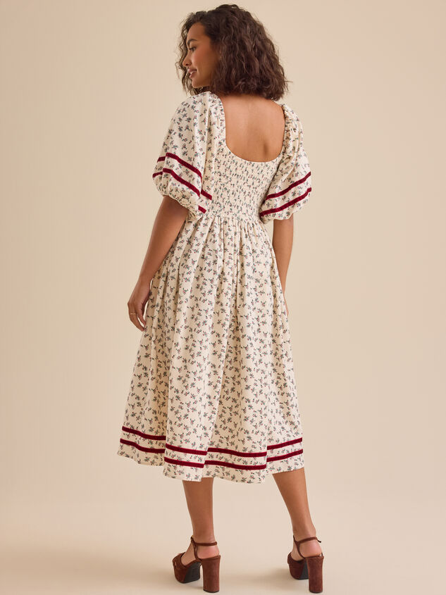 Ella Floral Velvet Mama Dress Detail 5 - TULLABEE