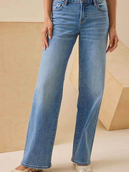 Rowe Straight Leg Jeans - TULLABEE
