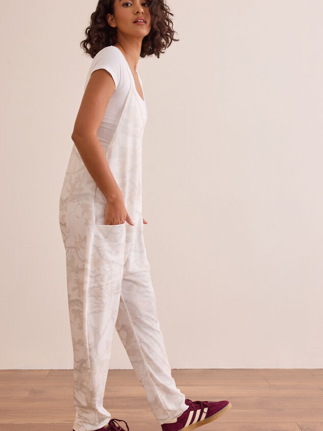 Hang Tough Camo Jumpsuit Detail 3 - TULLABEE