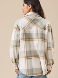 Cole Fleece Shacket Detail 4 - TULLABEE