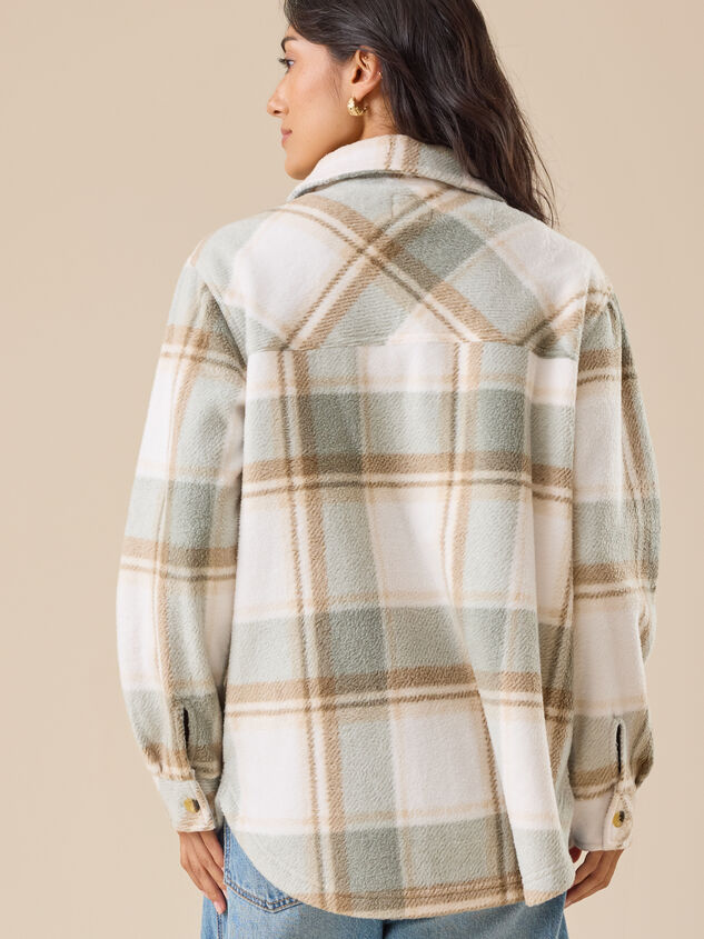 Cole Fleece Shacket Detail 4 - TULLABEE