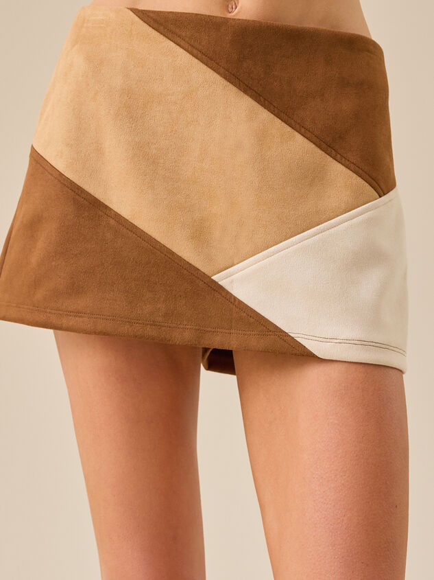 Bella Patched Suede Mini Skirt Detail 2 - TULLABEE