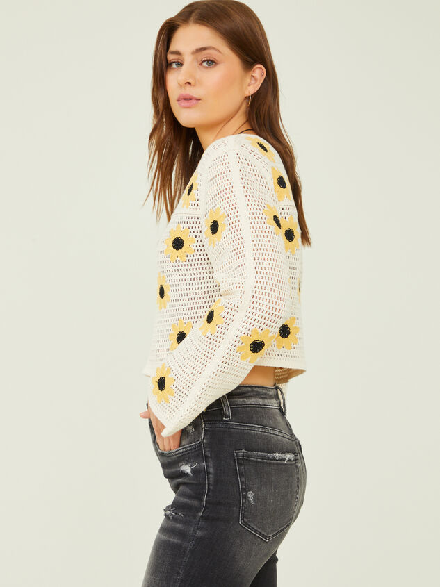 Leila Daisy Crochet Mama Sweater Detail 3 - TULLABEE
