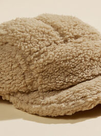 Ezra Sherpa Flat Cap by Quincy Mae Detail 2 - TULLABEE