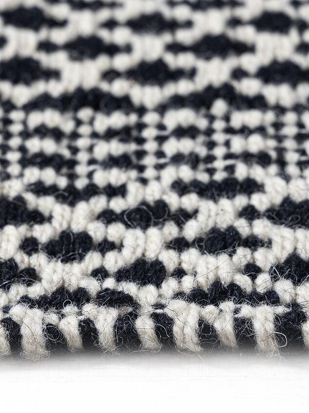 Lis Handwoven Rug Detail 4 - TULLABEE
