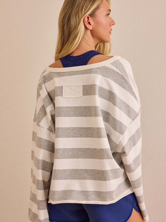 Session Stripe V-Neck Pullover Detail 4 - TULLABEE