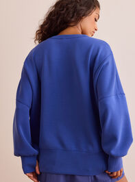 Oversized Super Soft Sweatshirt Detail 5 - TULLABEE