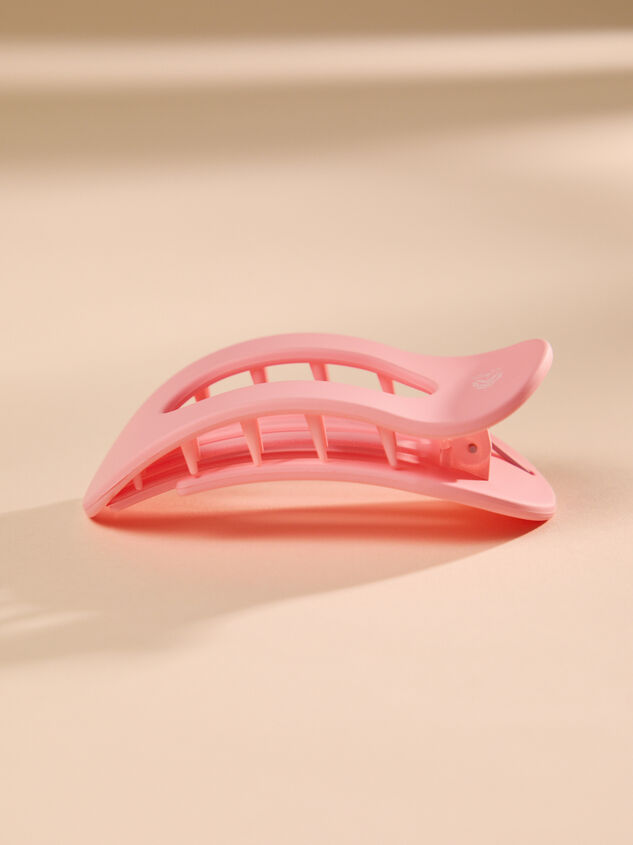 Flat Claw Clip Detail 2 - TULLABEE