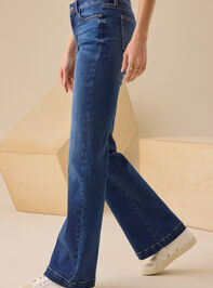 Elena Boot Cut Jeans Detail 4 - TULLABEE