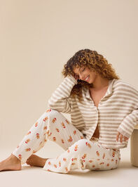 Gingerbread Santa Mama Lounge Pant Detail 4 - TULLABEE