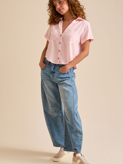 Courtney Crop Linen Shirt - TULLABEE