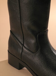 Vienna Square Toe Boot by Chinese Laundry Detail 4 - TULLABEE