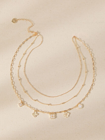 Clover Glow Necklace - TULLABEE
