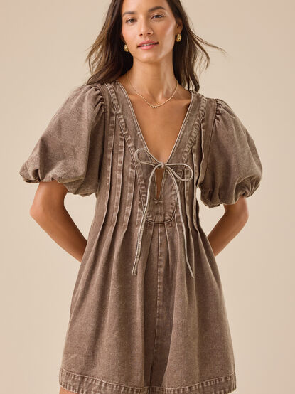 Evie Puff Sleeve Denim Romper - TULLABEE