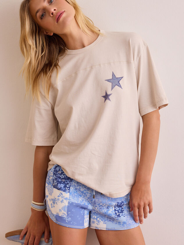 91' Star Oversized Tee Detail 3 - TULLABEE