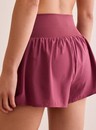 In Motion Crossover Shorts Detail 4 - TULLABEE