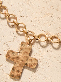 Textured Cross Charm Necklace Detail 2 - TULLABEE