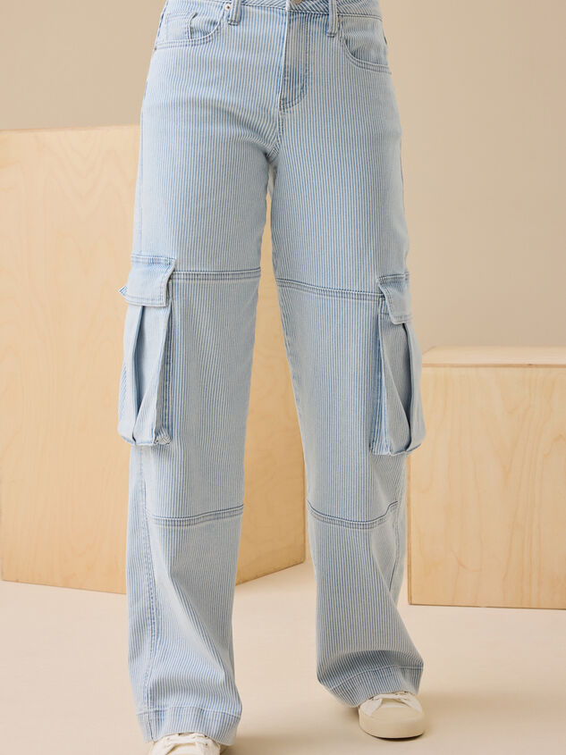 Carson Cargo Pant Detail 2 - TULLABEE