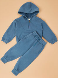 Theo Zip Hoodie Detail 5 - TULLABEE