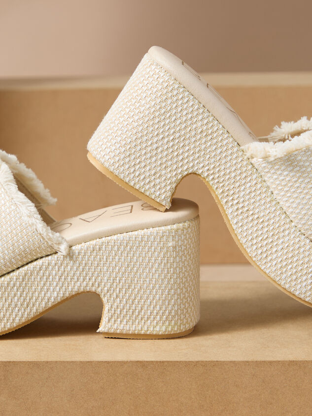 Terry Platform Heel By Matisse Detail 3 - TULLABEE