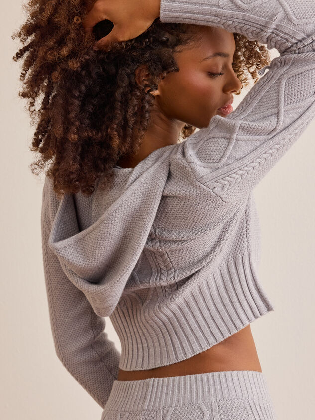 Alpine Escape Full Zip Sweater Detail 4 - TULLABEE