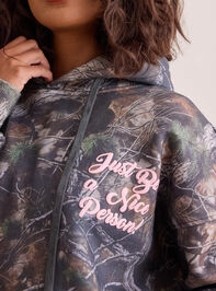 Just Be a Nice Person Camo Hoodie Detail 3 - TULLABEE