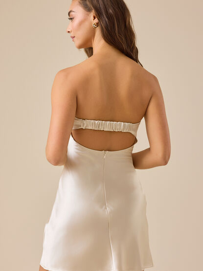 Paityn Strapless Mini Dress - TULLABEE