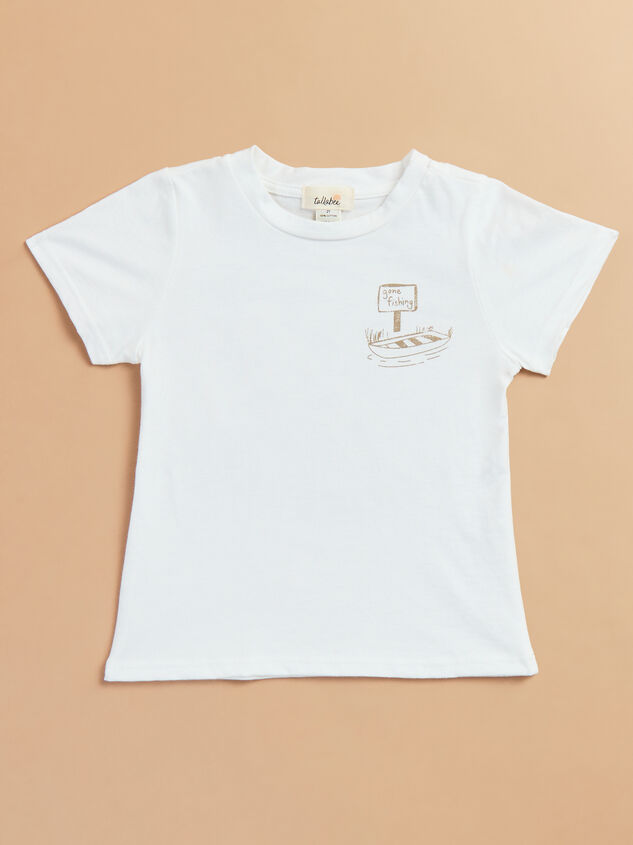 Gone Fishing Graphic Tee Detail 2 - TULLABEE