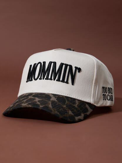 Mommin' Trucker Hat - TULLABEE